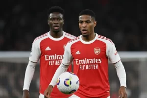 Bek Arsenal Optimistis dengan Harapan Musim Klub