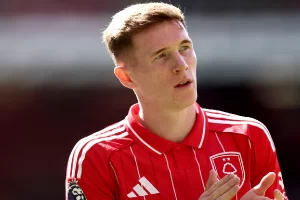 Elliot Anderson Mengapresiasi Peran Lee Carsley dalam Keputusannya Memilih Timnas Inggris